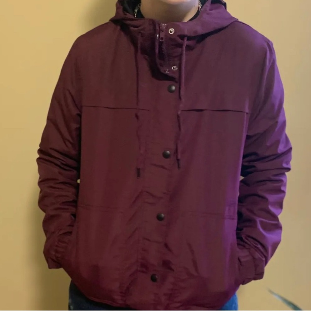 Volcom windbreaker